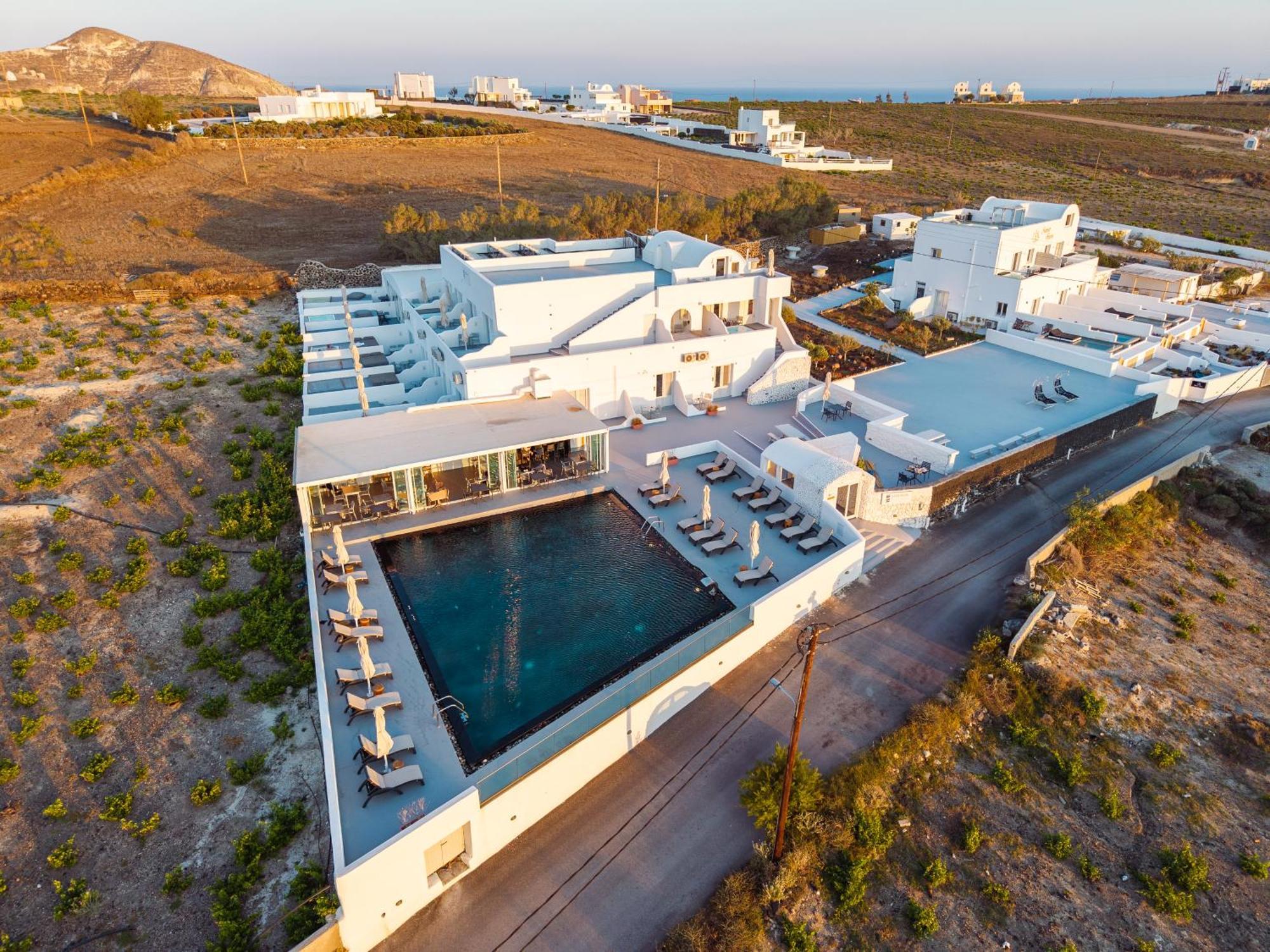 Serenita Luxury Suites Akrotírion Exteriér fotografie