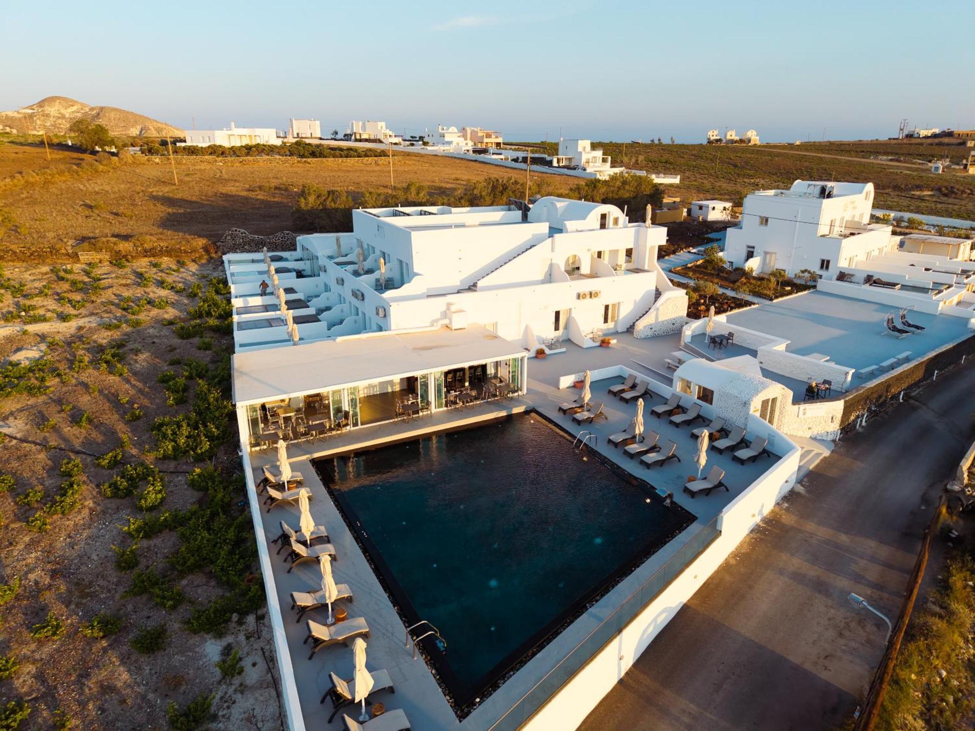 Serenita Luxury Suites Akrotírion Exteriér fotografie